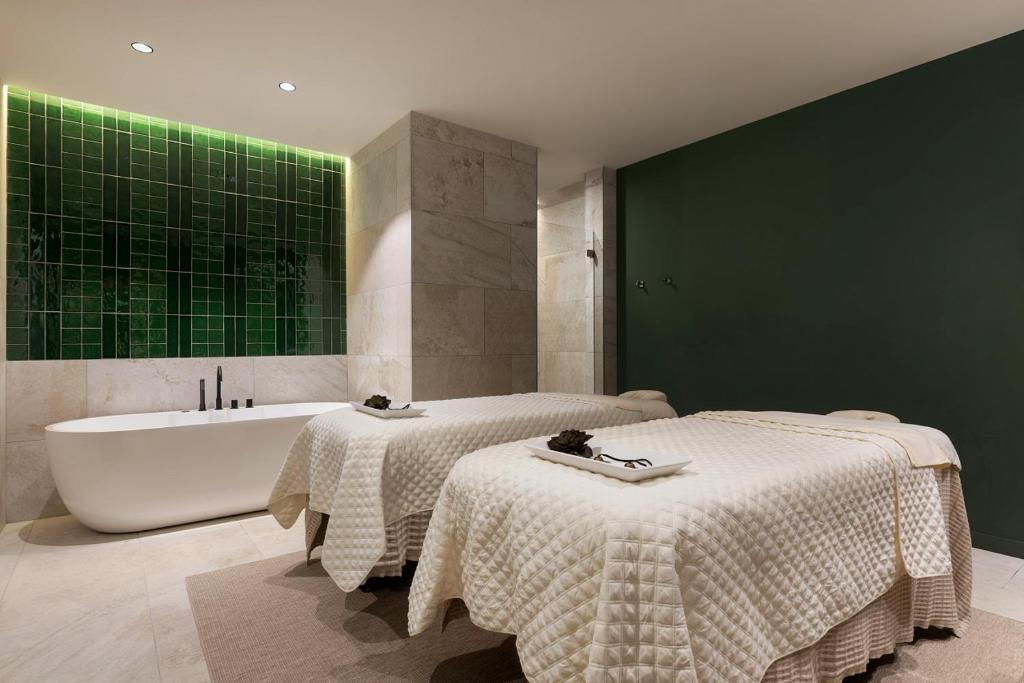 Atardeceres y entretenimiento nocturno