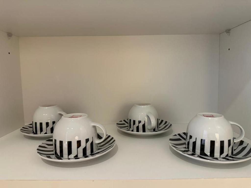 Plateau bouilloire dans l'établissement Livincci - Luxury Studio Burj Khalifa View - 12