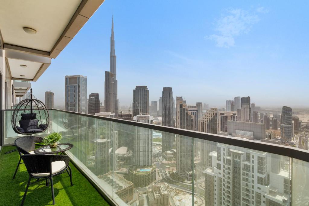 Luxe High-Rise with Burj Khalifa and Sunset view