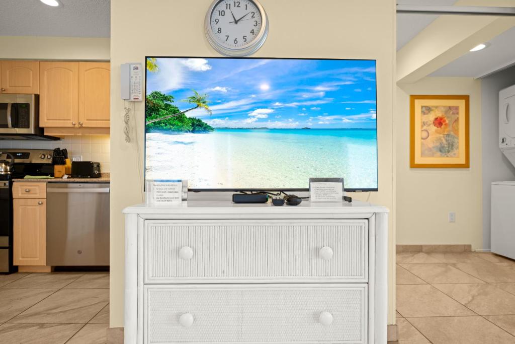 Gulf Tides of Longboat Key by Coolvacay - Studio Met Uitzicht Op De Oceaan