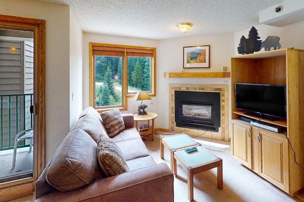 Et tv og/eller underholdning på Iron Horse Resort 5064