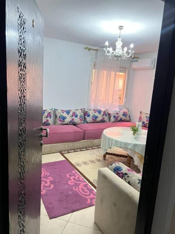 Гостиная зона в Modern apartment in the heart of Marrakech, just 9 minutes from the airport