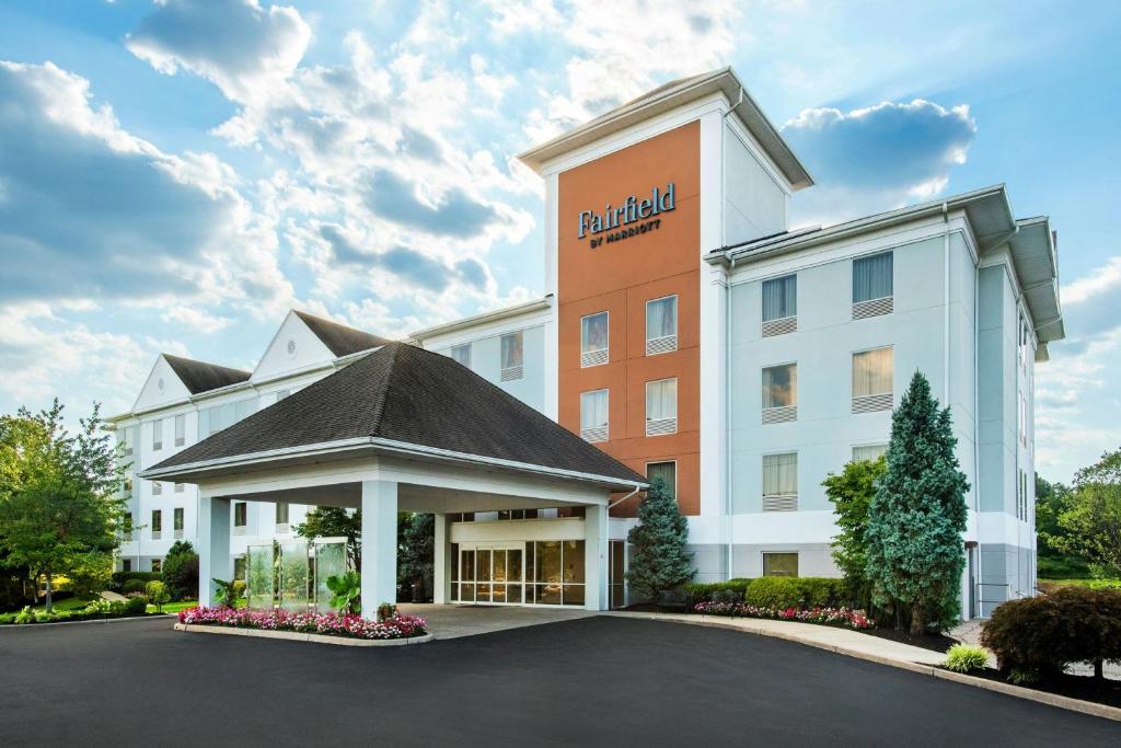 a rendering of the biltmore hotel in philadelphia at Fairfield Inn & Suites by Marriott Somerset in Somerset