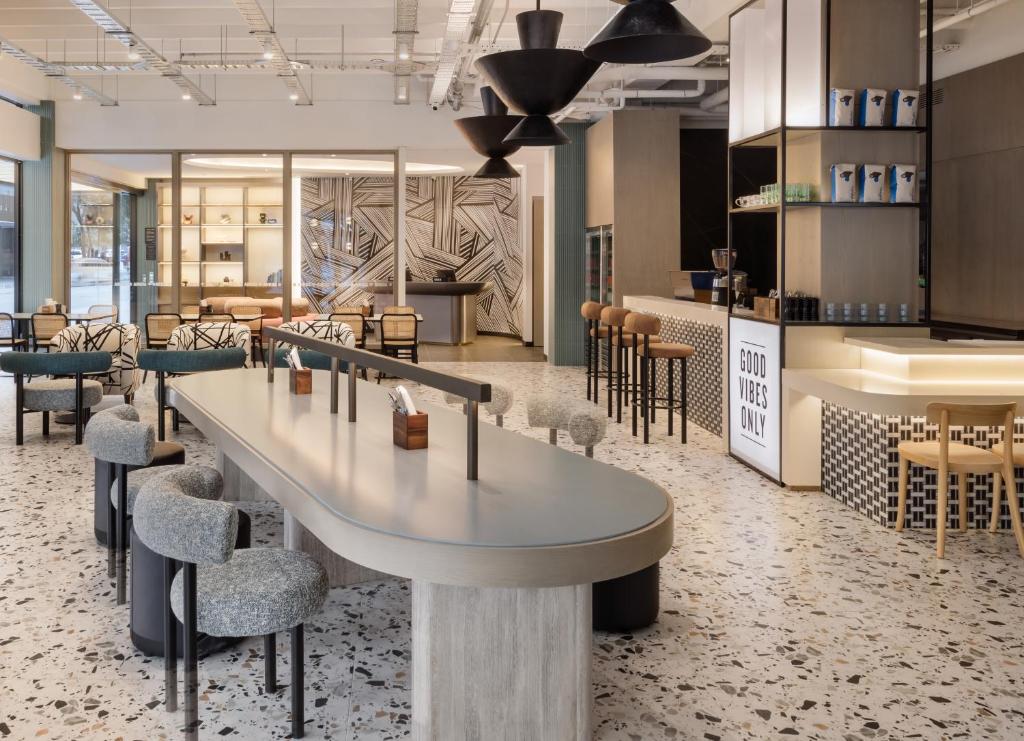 TRIBE Auckland - Resim 26