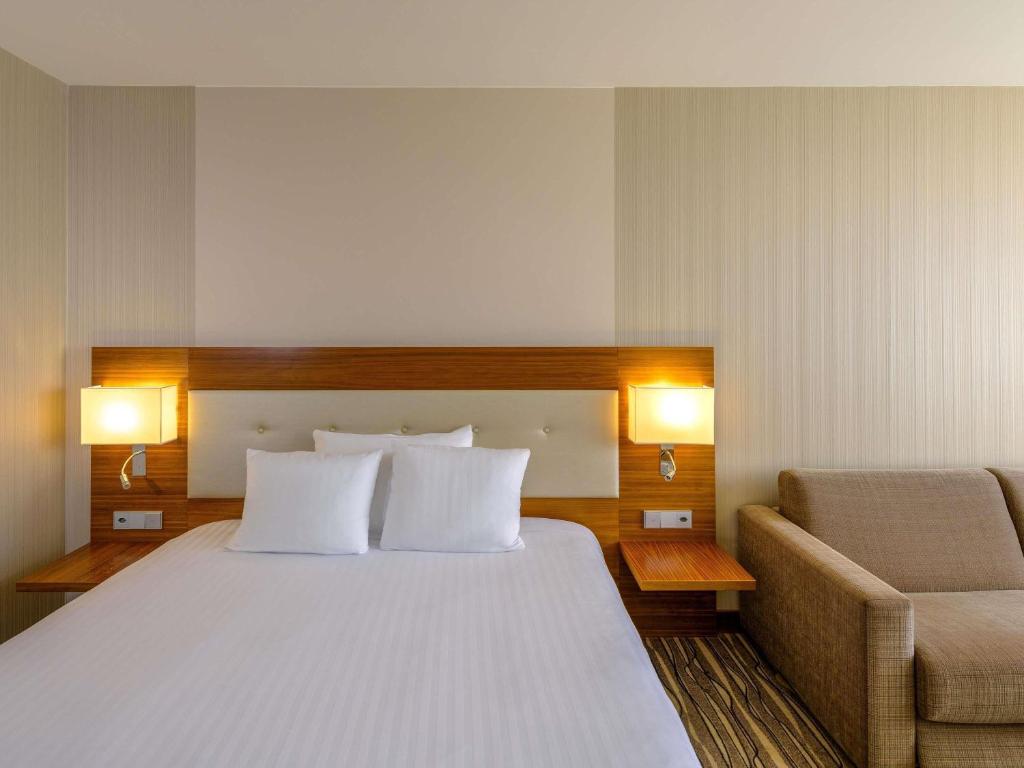 Mövenpick Hotel Geneva - Resim 17