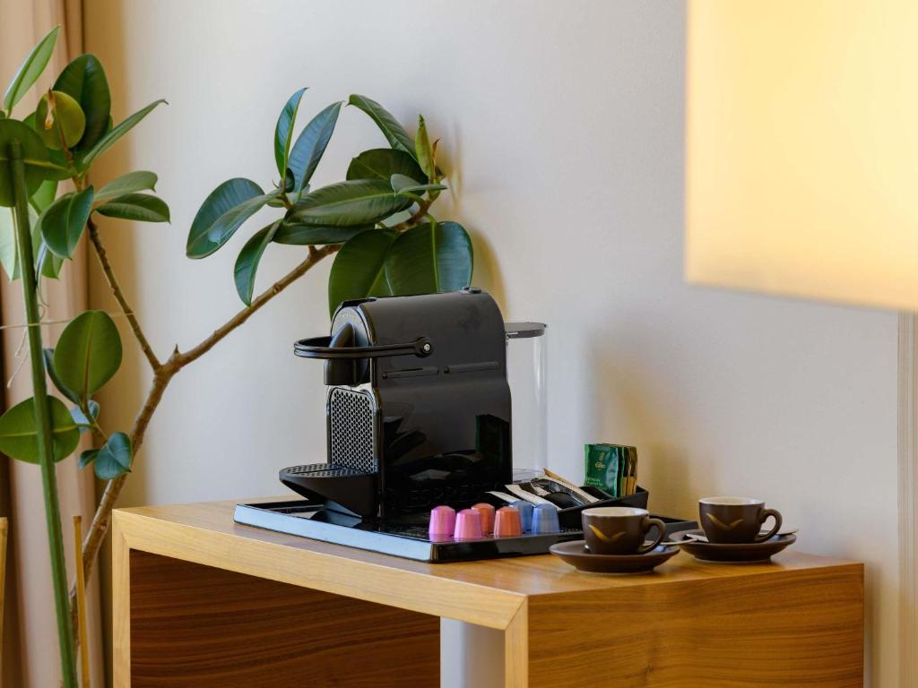 Mövenpick Hotel Geneva - Resim 36