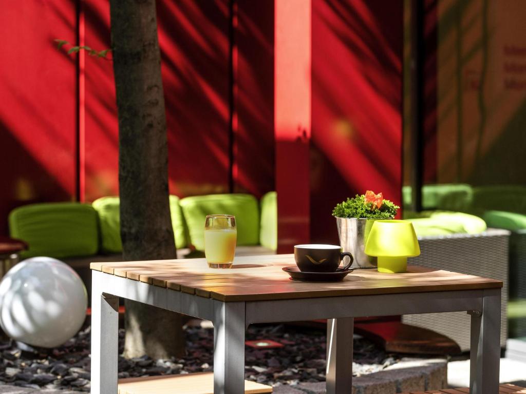 Mövenpick Hotel Frankfurt City Messe - Resim 5