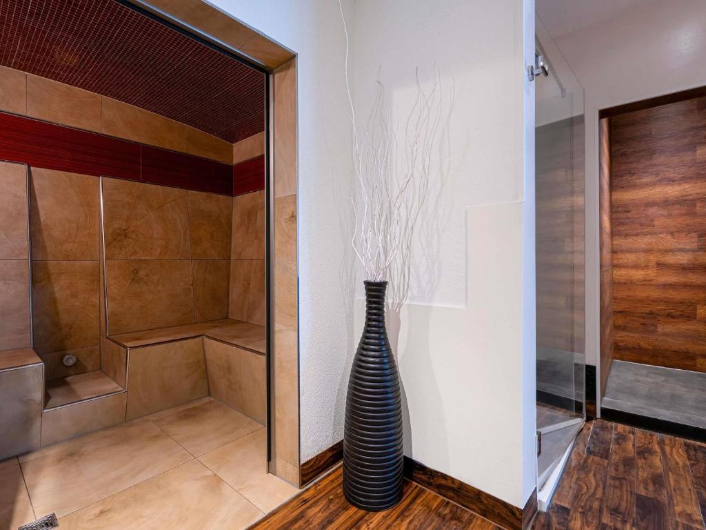 Mövenpick Hotel Nürnberg Airport - Resim 9