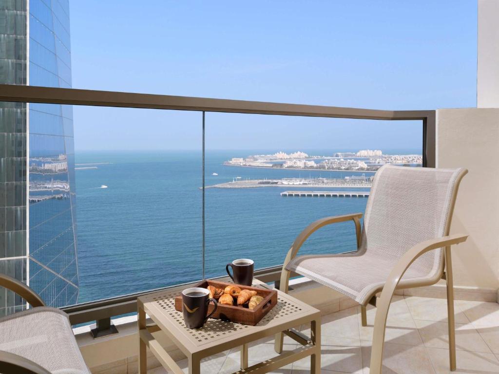 Mövenpick Hotel Jumeirah Beach - Resim 31