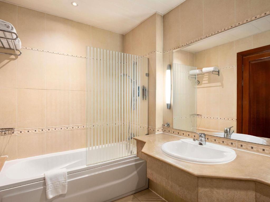 Mövenpick Hotel Cairo - Media City - 15