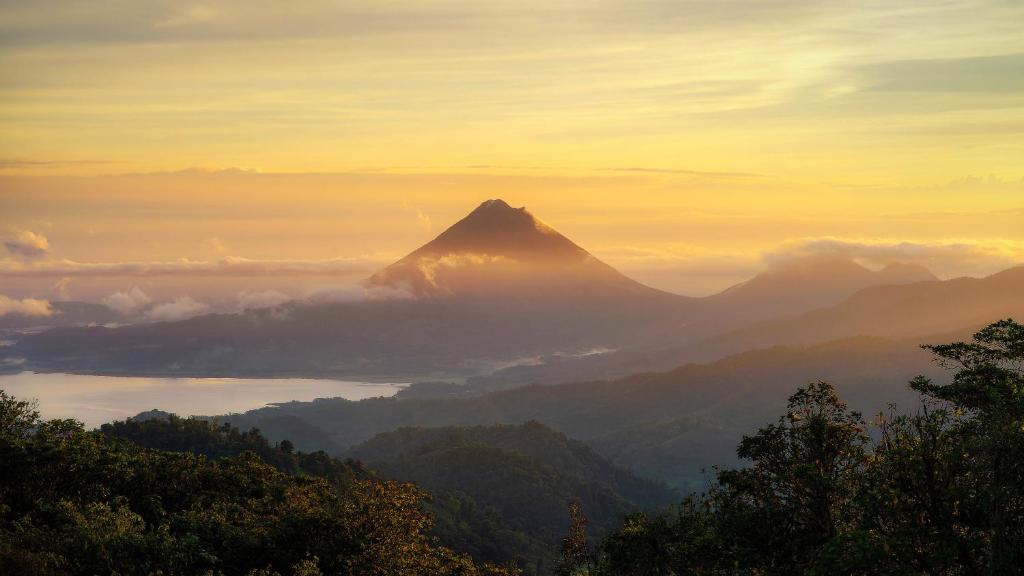 カイロにあるLalll Hotelの雲の山