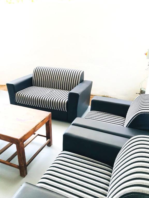 Χώρος καθιστικού στο Thambapanni Retreat