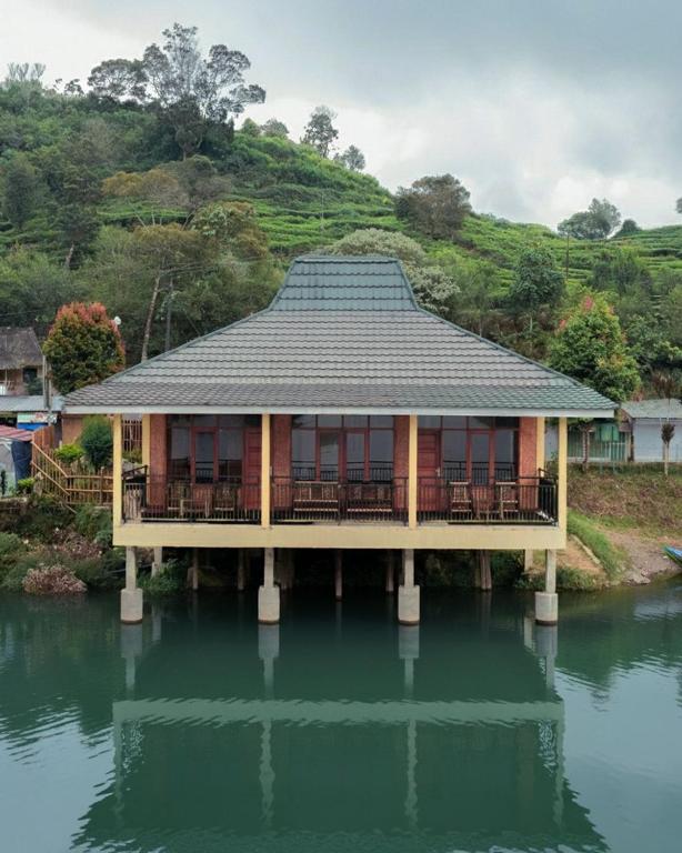 Villa Situ Patenggang BKSDA - Housity
