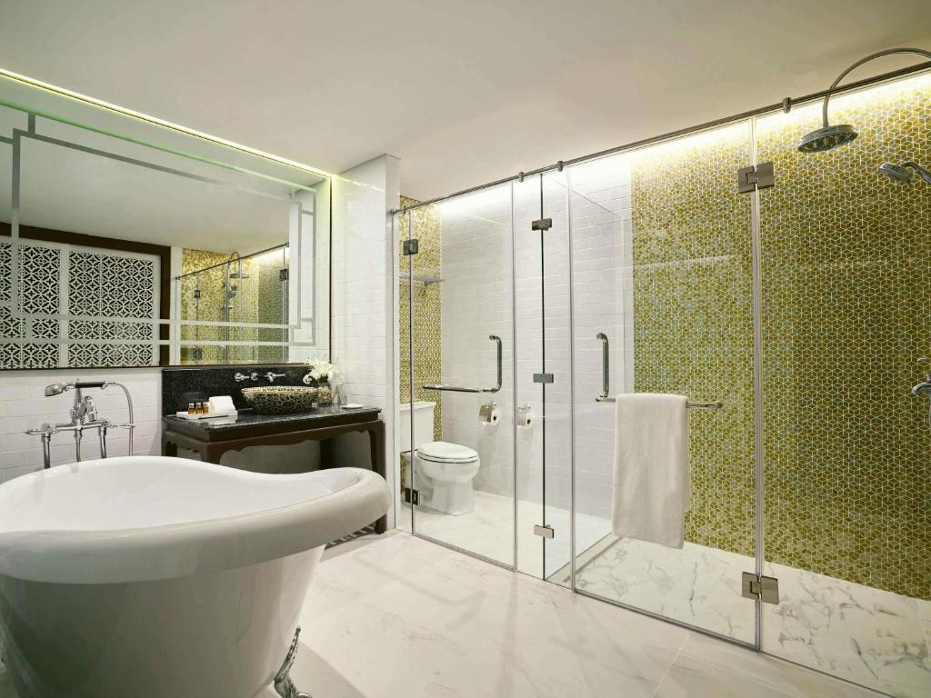 Mövenpick Myth Hotel Patong Phuket - Resim 35