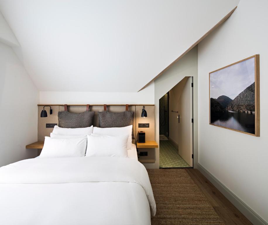 Quinta de S.Bernardo - Winery & Farmhouse - 1