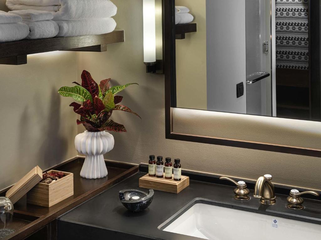 Pullman Khao Lak Resort - 14