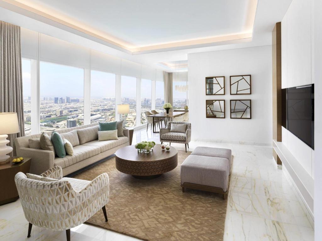 Sofitel Dubai The Obelisk - Resim 35