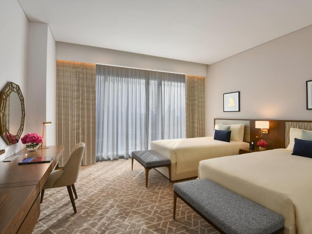 Sofitel Dubai The Obelisk - Resim 43