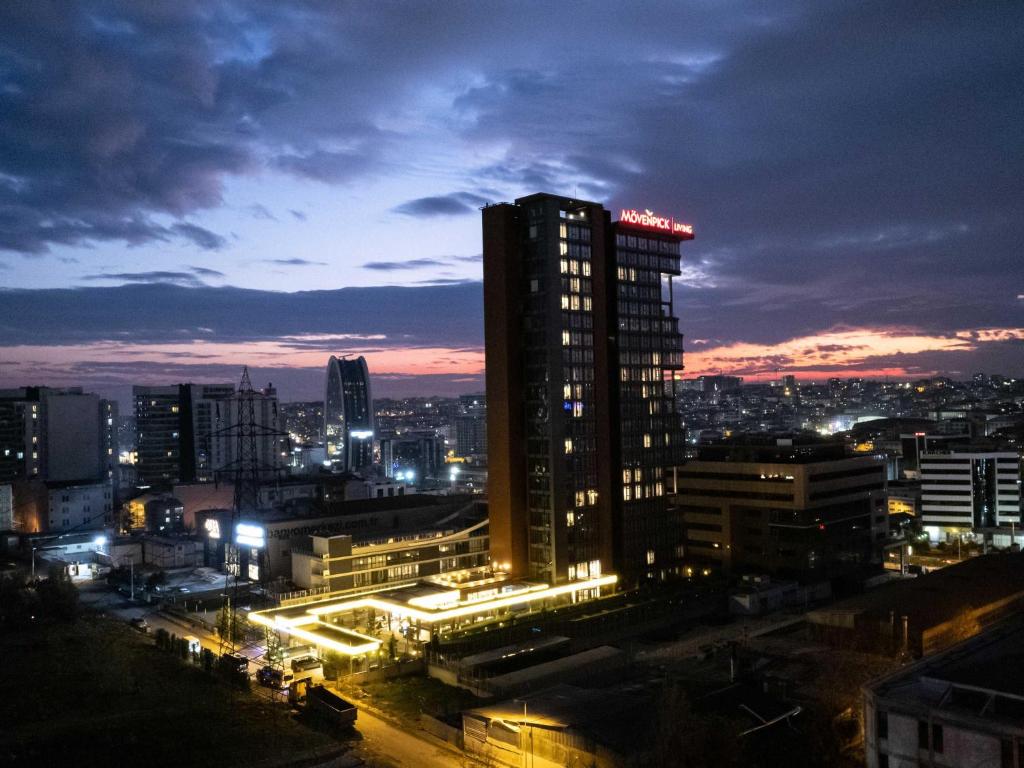 فضای داخلی Movenpick Living Istanbul West در استانبول - تصویر ۳