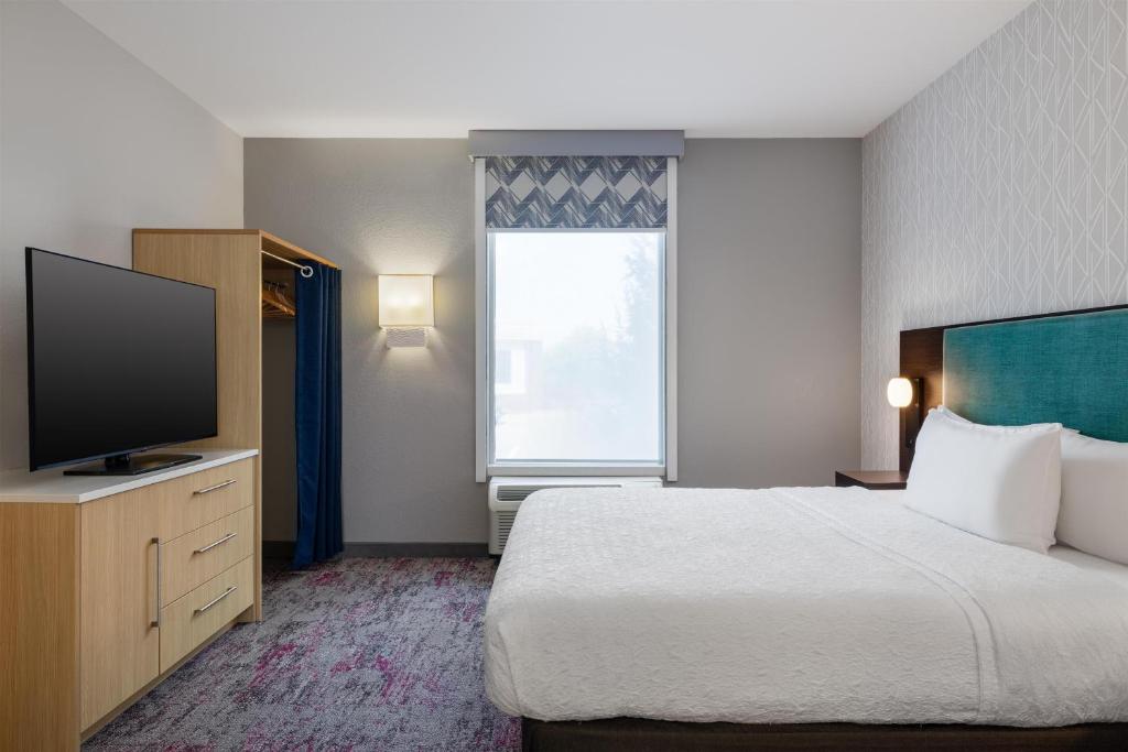 Home2 Suites by Hilton Milwaukee Brookfield - Error