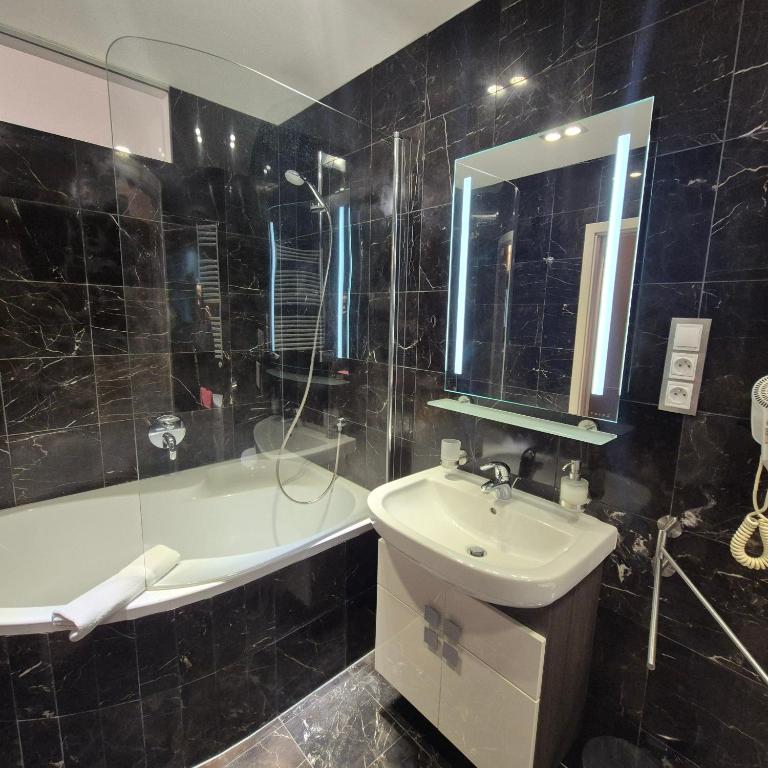 Residence Mariánská - Resim 23