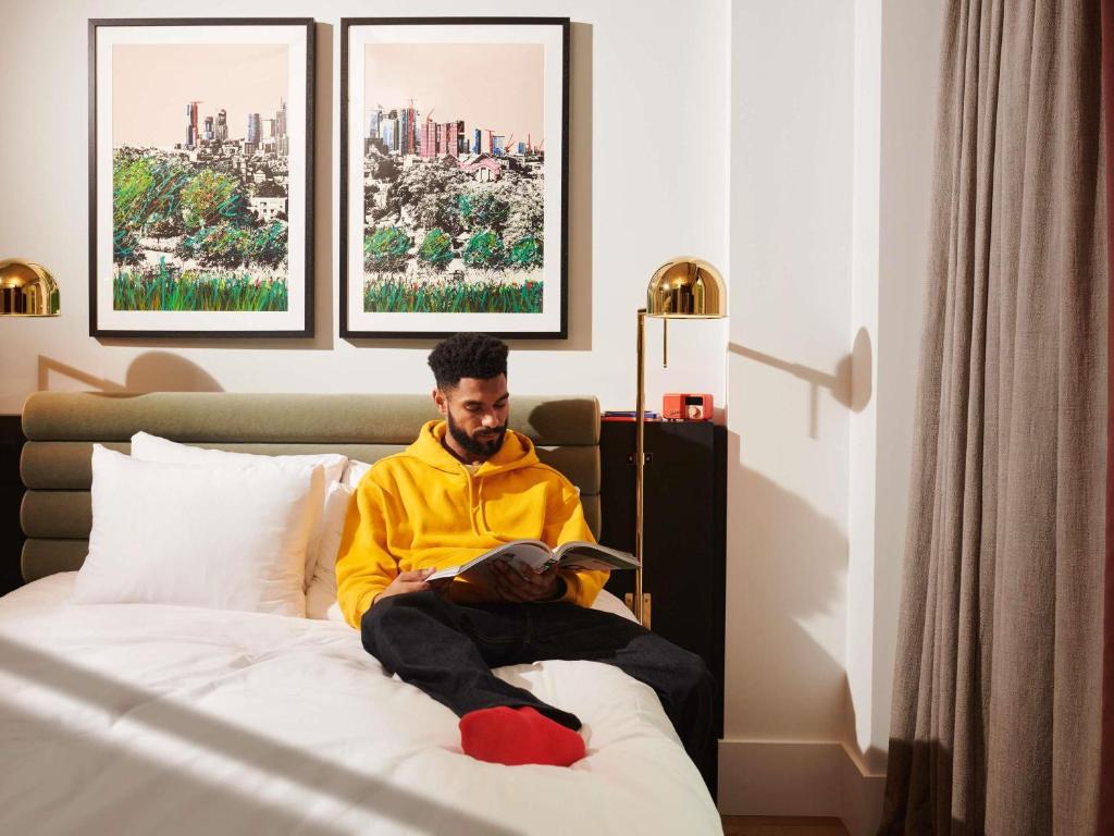 TRIBE London Canary Wharf - Resim 22