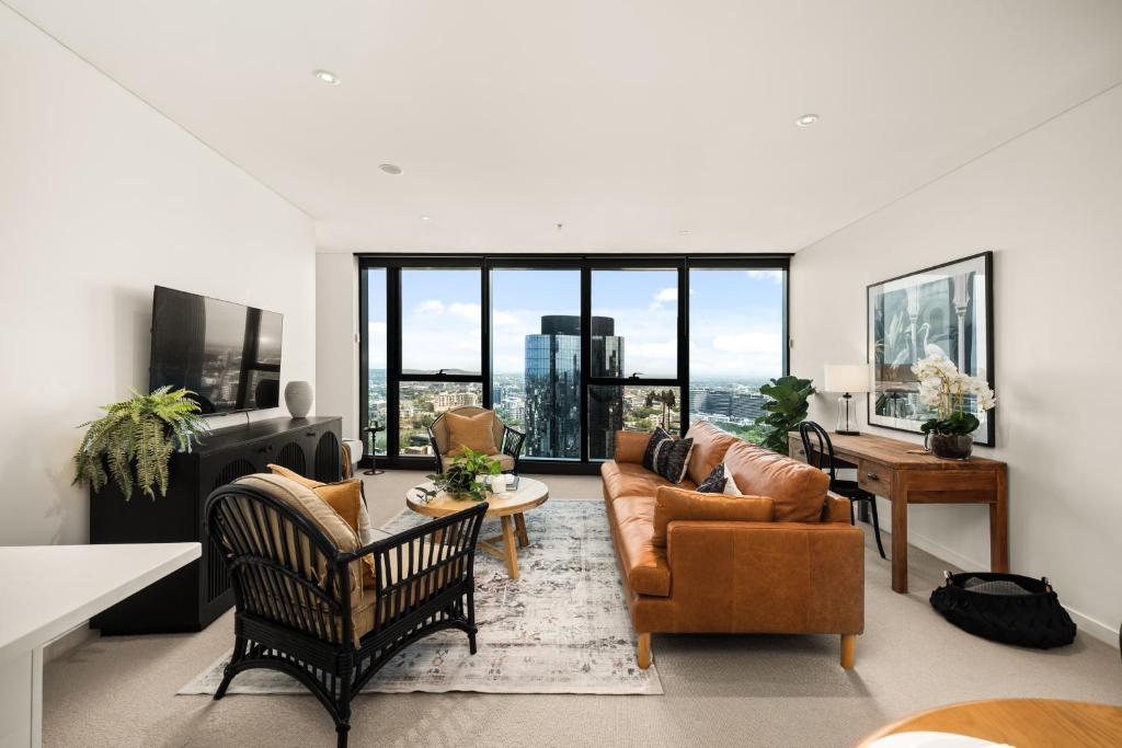 Χώρος καθιστικού στο Brisbane luxe city living in the sky