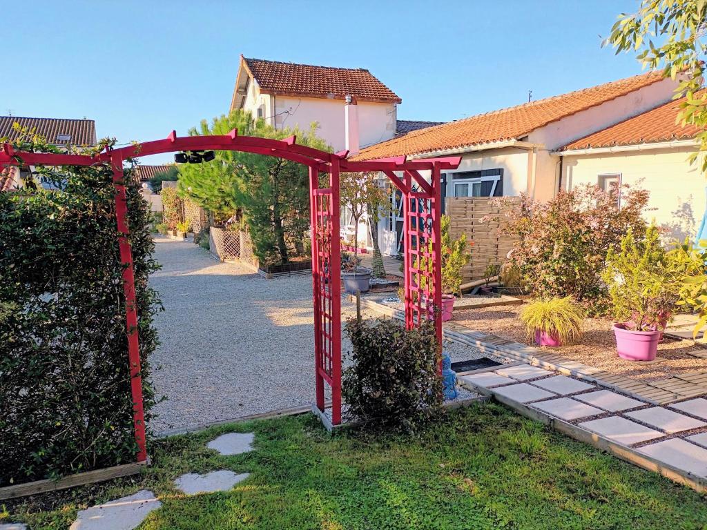 Κήπος έξω από το Le Clos des Passiflores