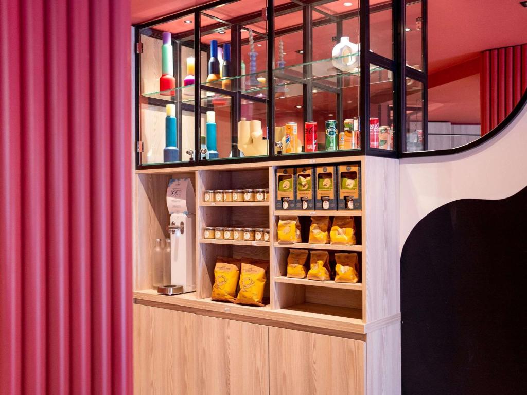 ibis styles Paris Montmartre Batignolles - Resim 18