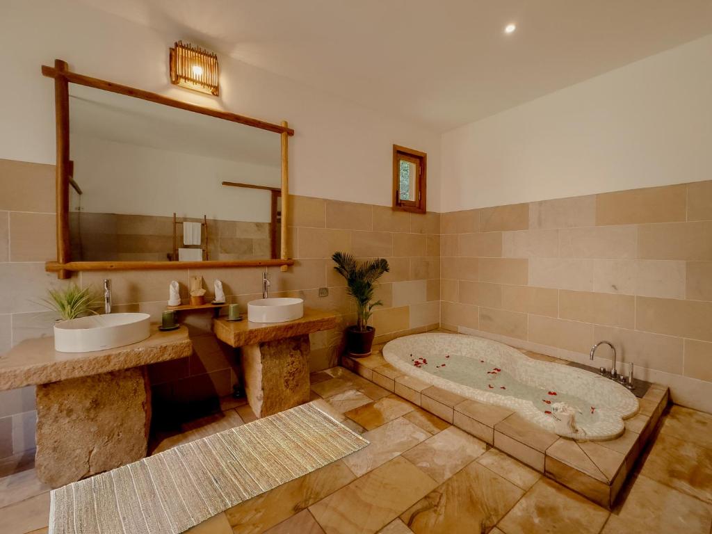 Green Bay Phu Quoc Resort & Spa - 12