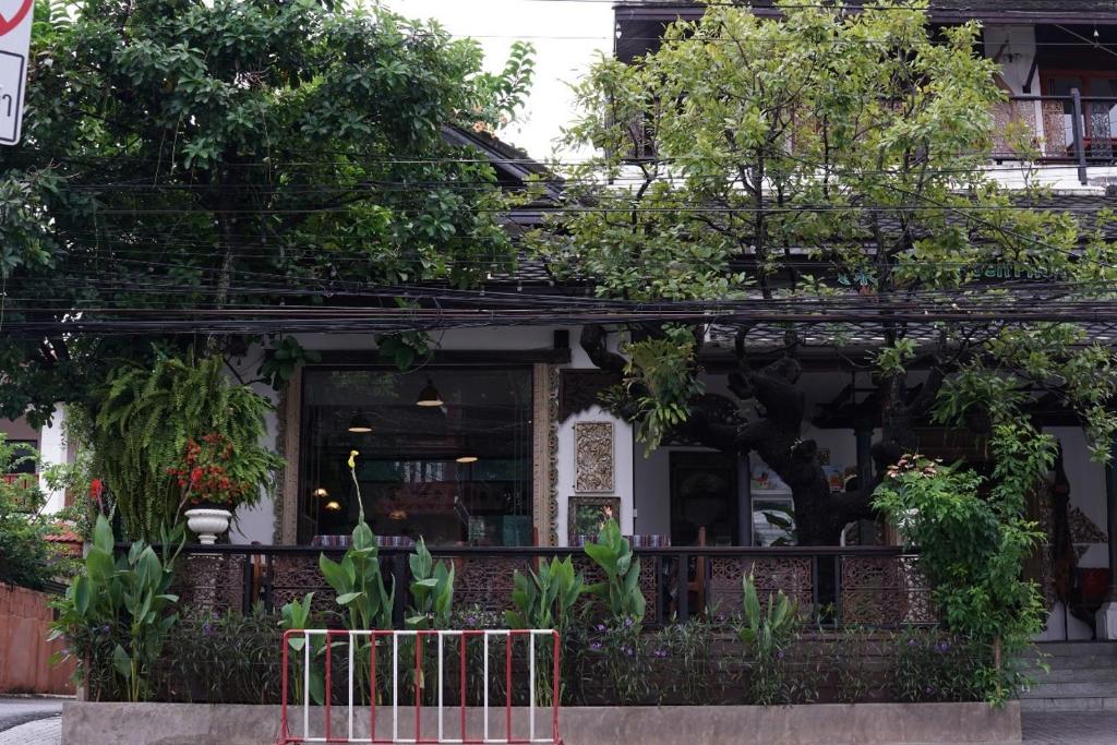 Baan Huenphen Boutique Hotel - Resim 7
