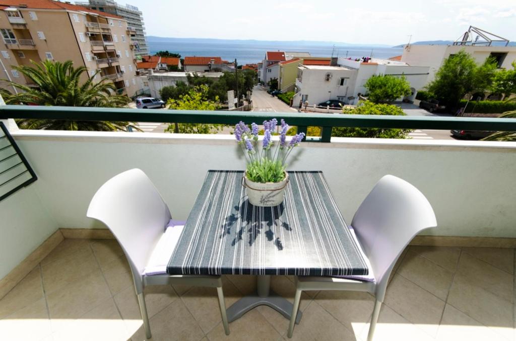 Balkón alebo terasa v ubytovaní Vidoš apartments