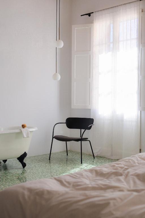 Fragile Boutique Hotel