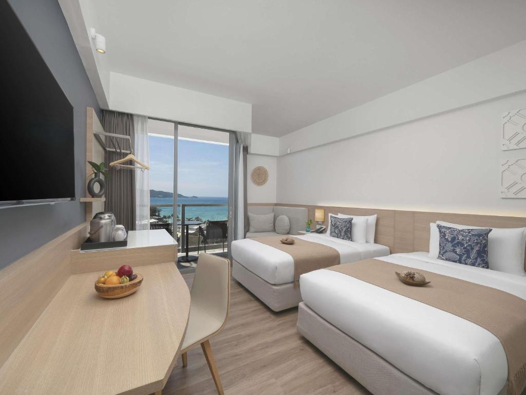 
Deluxe Twin Room with Balcony and Sea View

