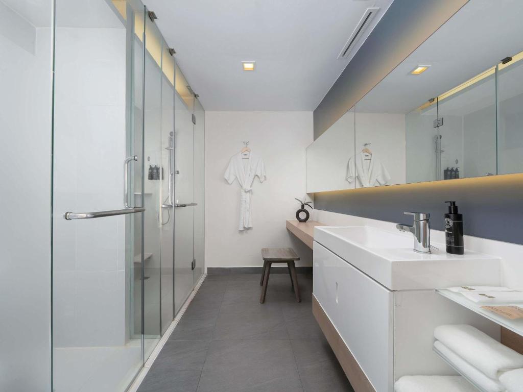 Andaman Beach Hotel Phuket - Handwritten Collection - Resim 3