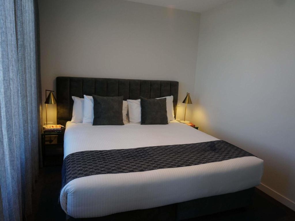 
Superior Apartment with One King Bed
