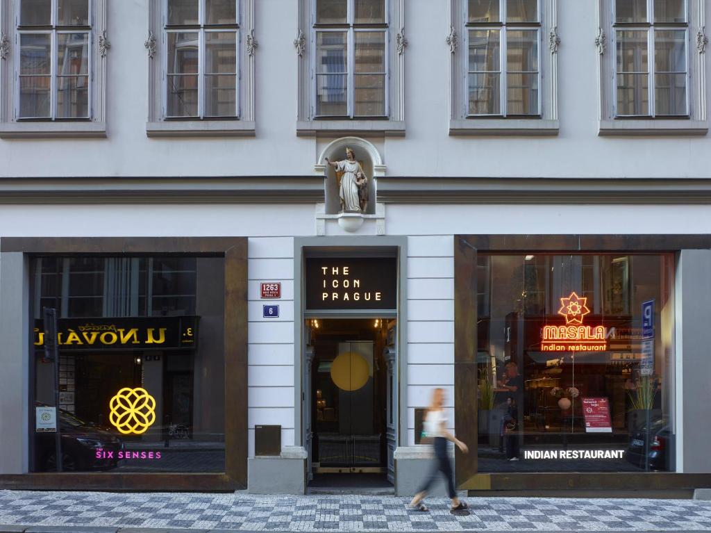 The ICON Hotel - Resim 6