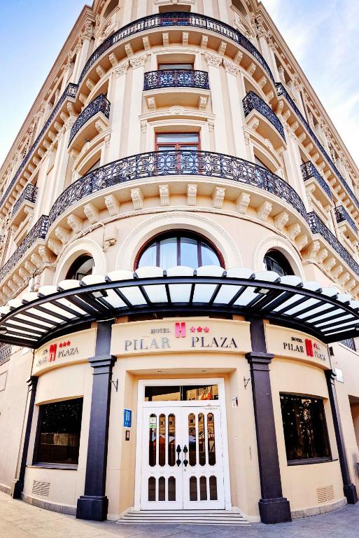 Hotel Pilar Plaza - Housity