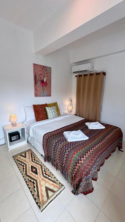 Holiday House Kata & Karon Phuket Hotel - Resim 16