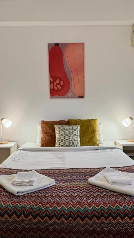 Holiday House Kata & Karon Phuket Hotel - Resim 21