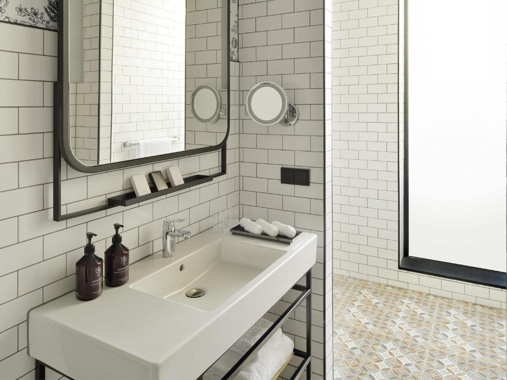 Mövenpick Hotel The Hague - Resim 19