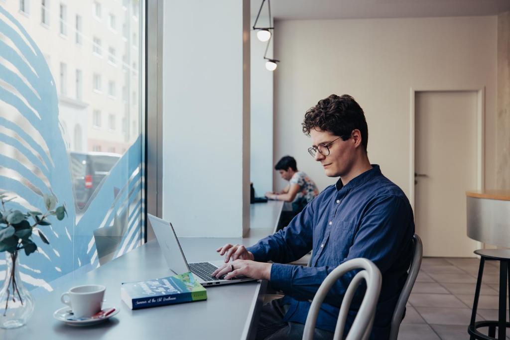 MEININGER Hotel Wien Downtown Franz - Resim 18