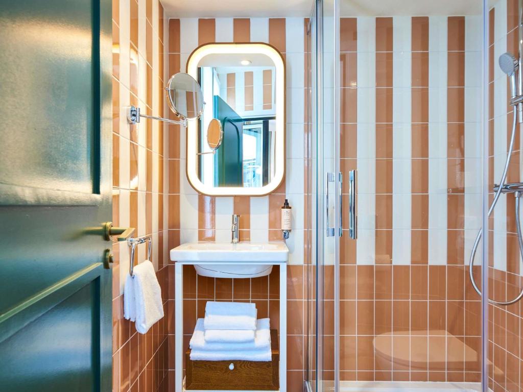 Mercure Paris Butte Montmartre Basilique - Resim 33