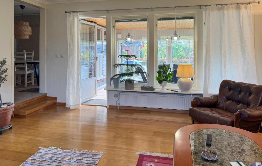 Gorgeous Home In Eksjö With Sauna