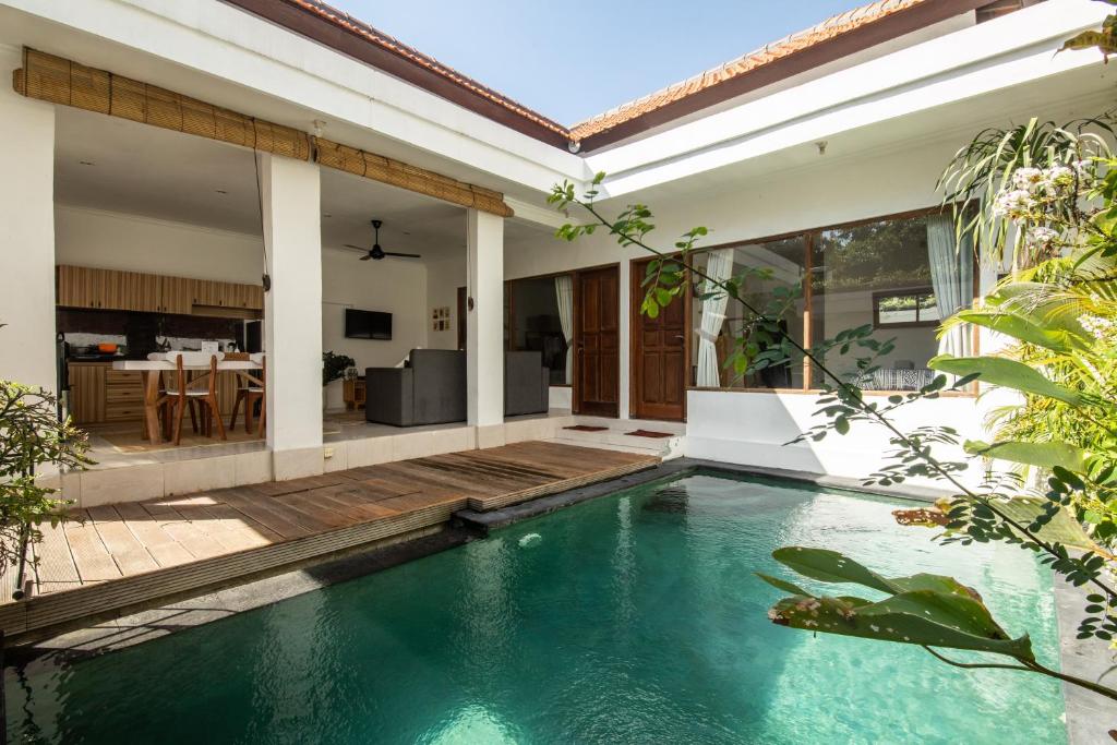 Homey 2BR Villa Canggu Berawa, Canggu (updated prices 2026)