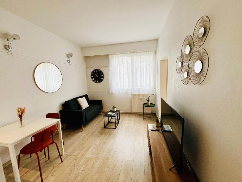 Les Appartements de l'Hippodrome - Camera Familiare Con Vista Giardino