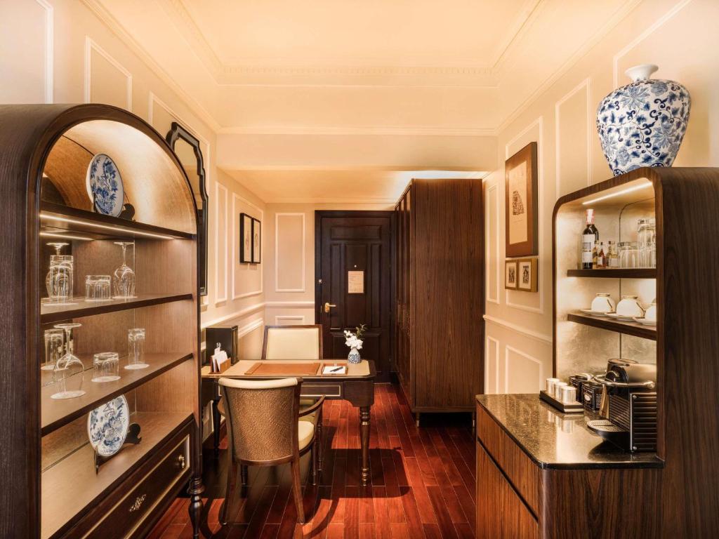 Suite Metropole Chái Di Sản Có Giường Cỡ King - Quyền Lợi Và Đặc Quyền Metropole