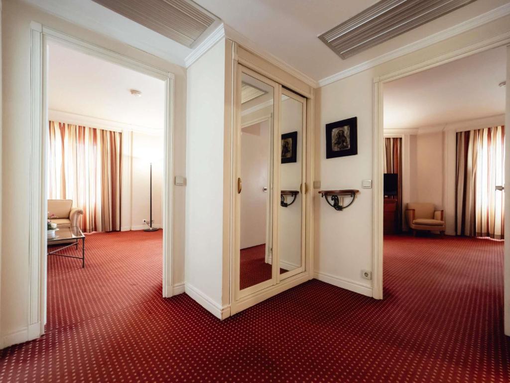 Pullman Bucharest World Trade Center - Resim 18