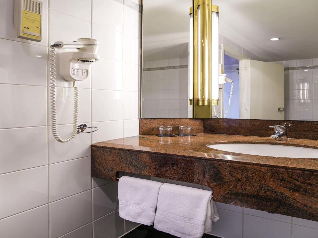 Pullman Bucharest World Trade Center - Resim 41