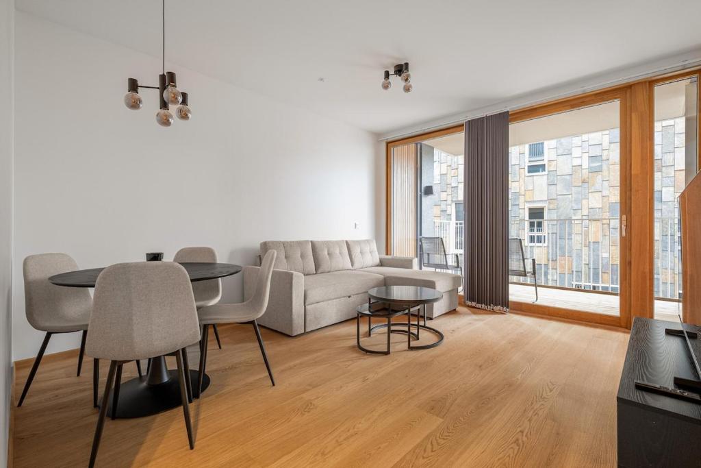 Χώρος καθιστικού στο Moderne 2 - Roms Leilighet i Vannkunsten Syd